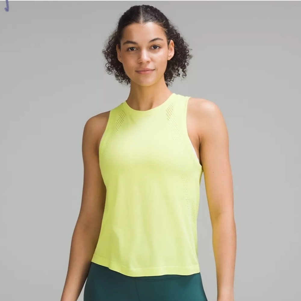 NWT LULULEMON Train to Be Tank Top (SIZE 12)